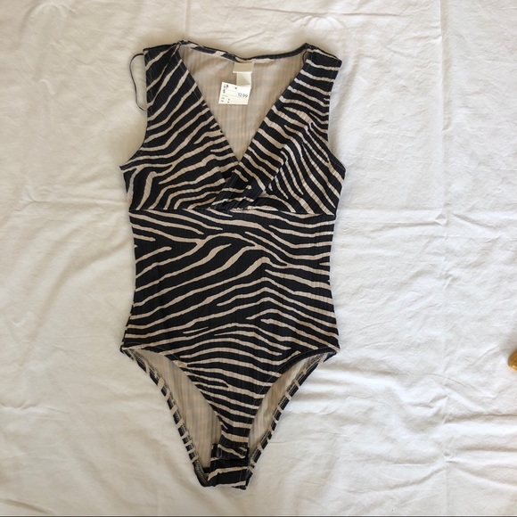 H&M Tops - NWT H&M Bodysuit